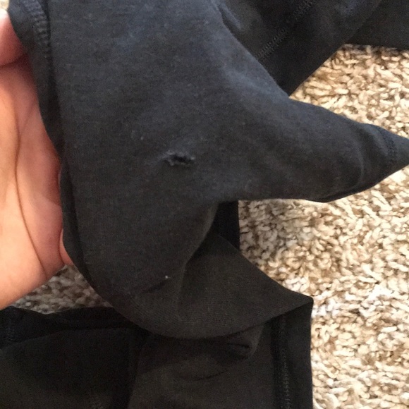 Lolë yoga pants - Picture 4 of 5